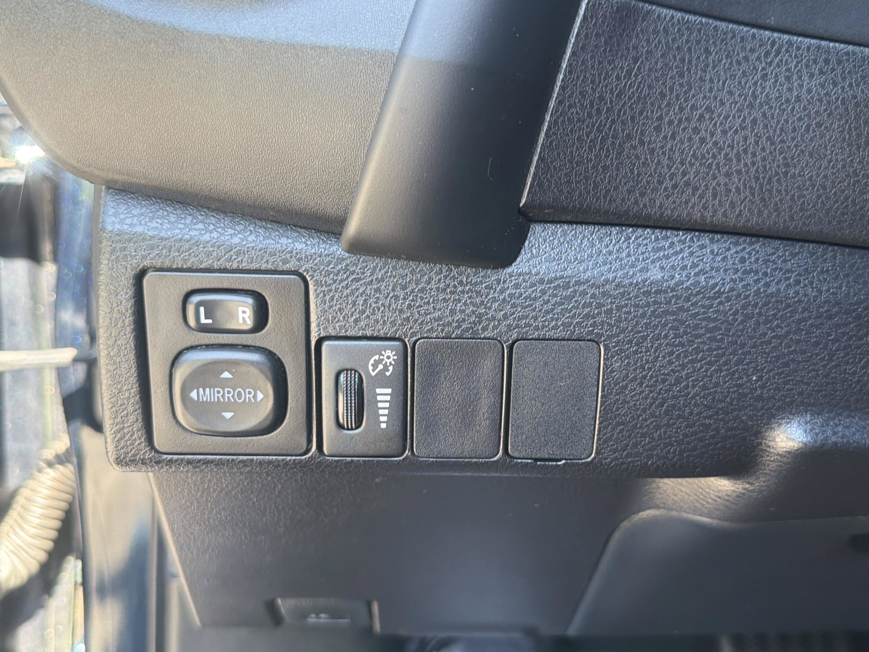 Used 2019 Toyota Corolla SE FWD image 13