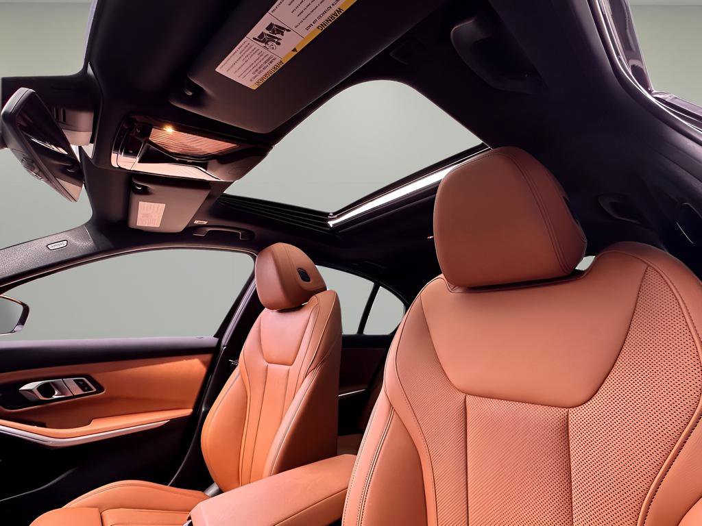 Used 2023 BMW 330i Sedan w/ Convenience Package image 21