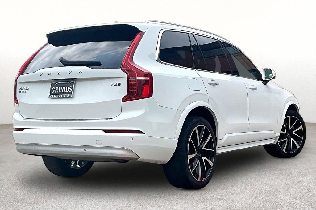 Used 2022 Volvo XC90 T6 Momentum w/ Protection Package Premier AWD/4WD image 2