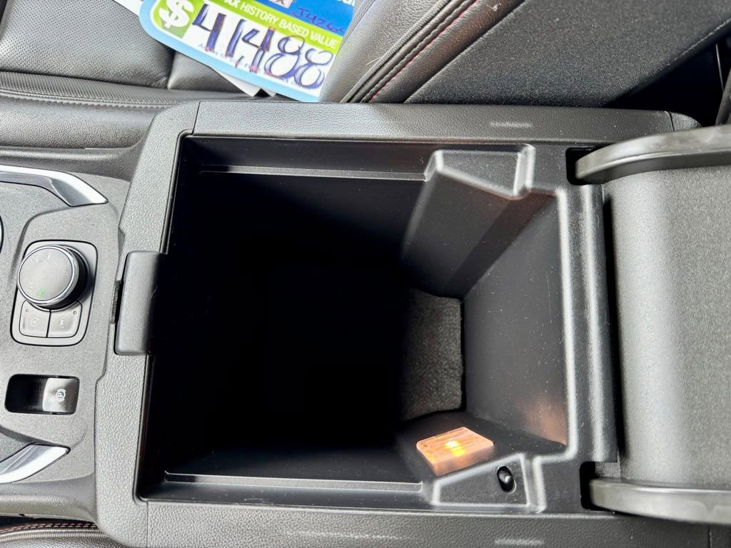 Used 2023 Chevrolet Traverse RS image 38