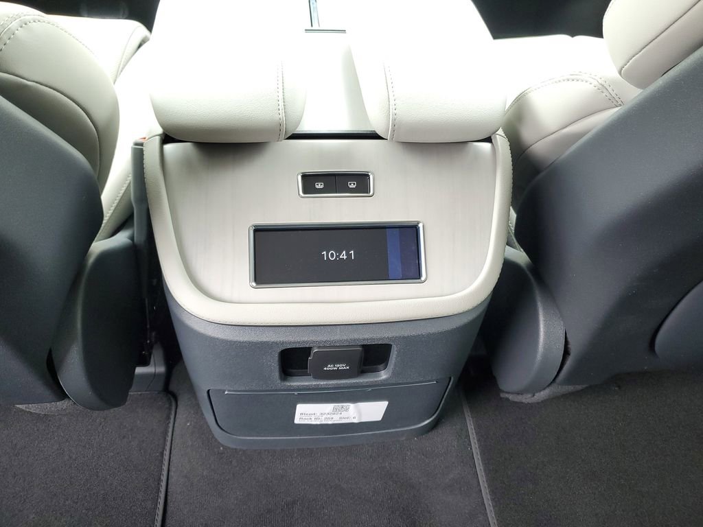 New 2025 Lincoln Navigator L Reserve image 15