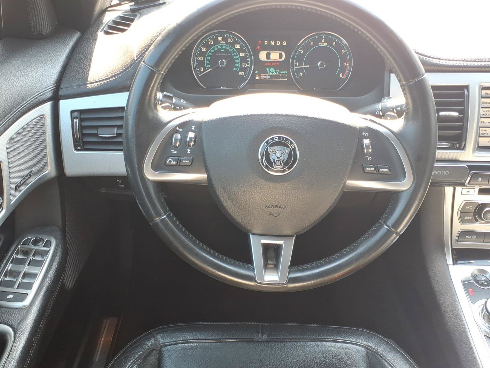 Used 2015 Jaguar XF Sport RWD image 5