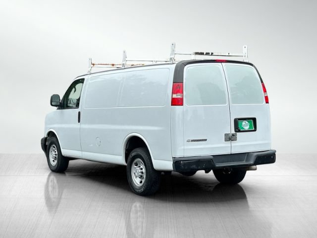 Used 2018 Chevrolet Express 2500 w/ Communications Package RWD image 6