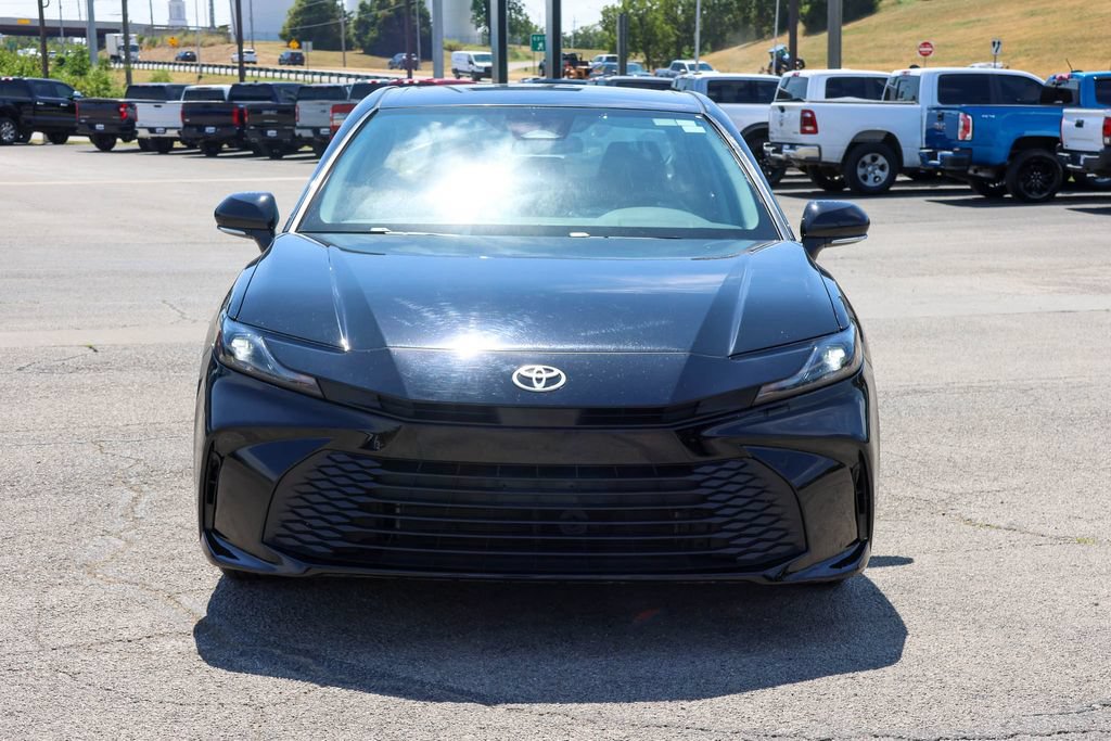 Used 2025 Toyota Camry LE FWD image 2