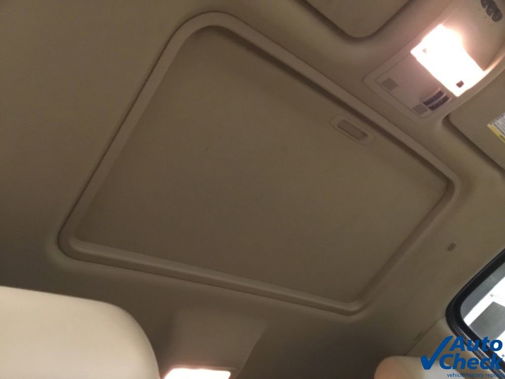 Used 2011 Chevrolet Avalanche LTZ image 51