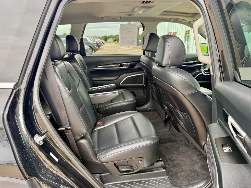 Used 2025 Kia Telluride S AWD/4WD image 21