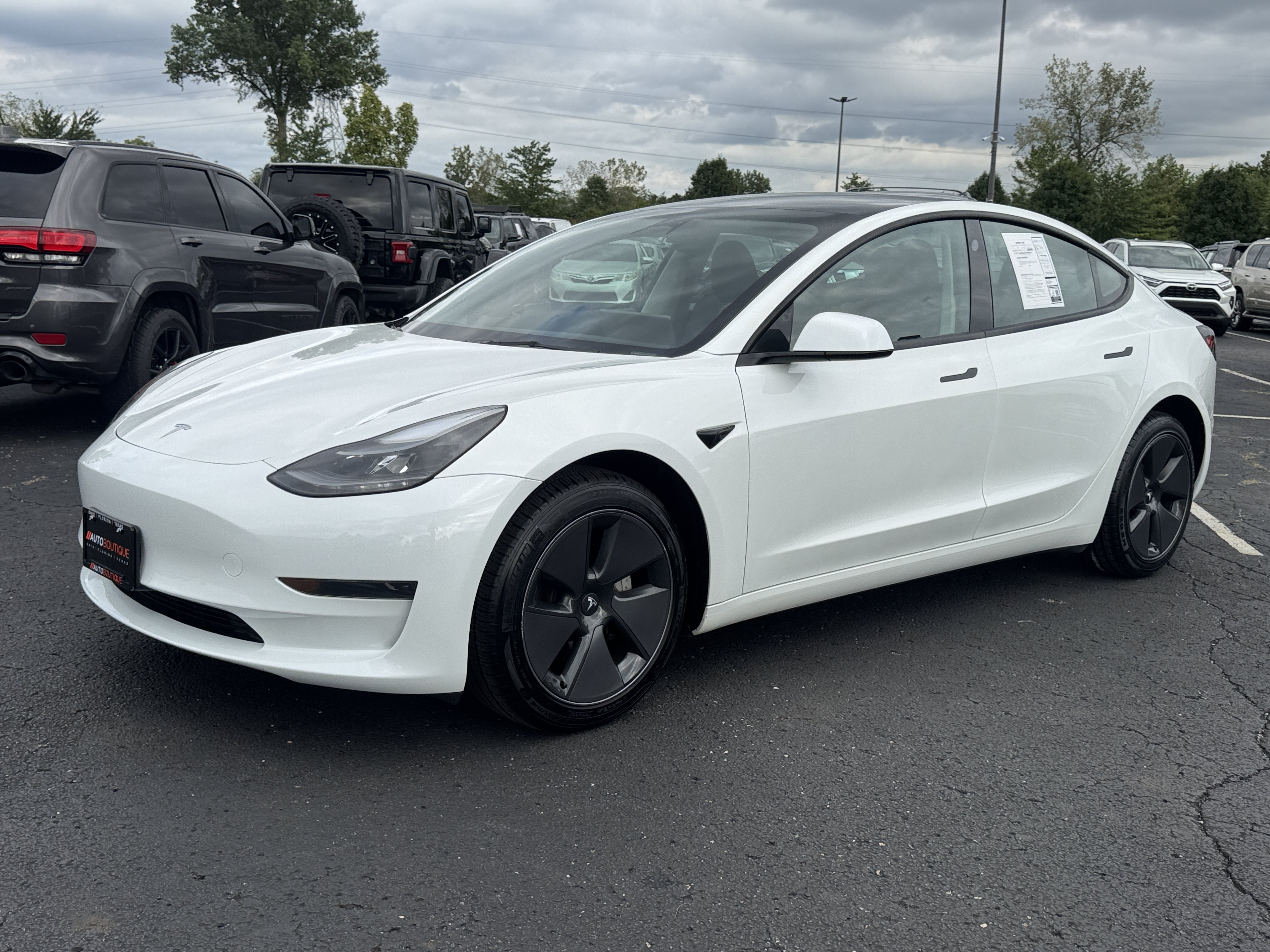 Used 2023 Tesla Model 3 Standard Range RWD image 5