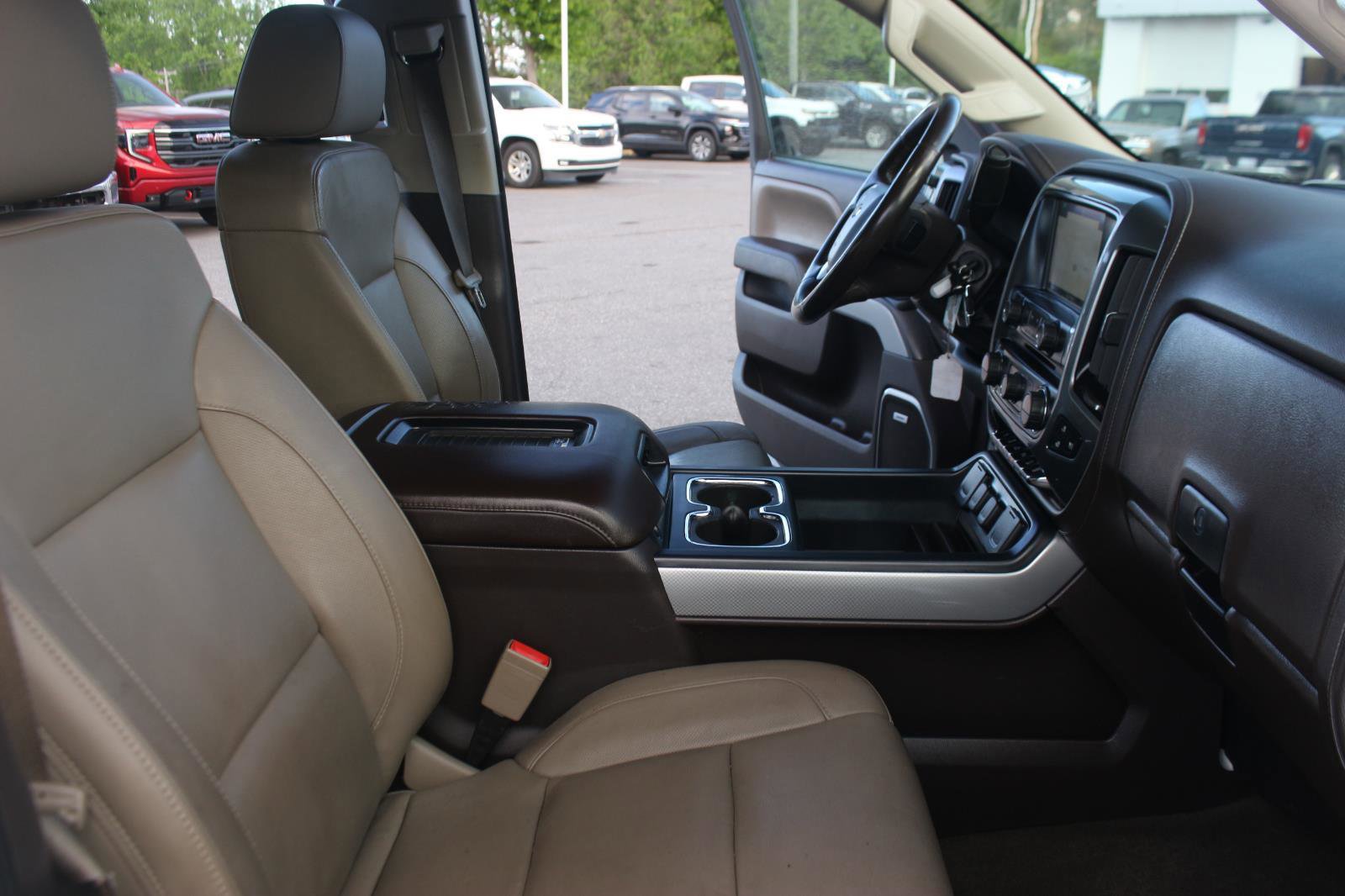 Used 2016 Chevrolet Silverado 2500 LTZ w/ Duramax Plus Package image 35