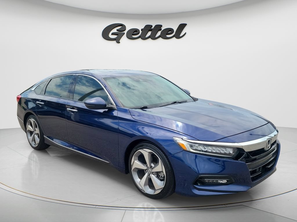 Used 2018 Honda Accord Touring image 3