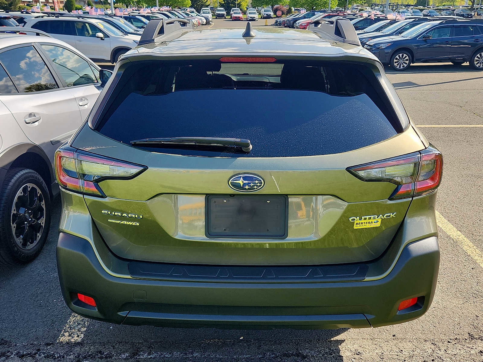 Certified 2025 Subaru Outback Premium AWD/4WD image 5