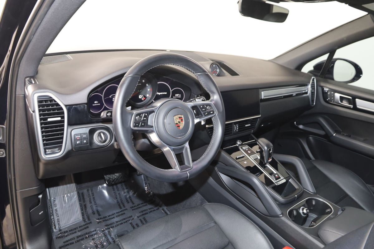 Used 2022 Porsche Cayenne Platinum Edition w/ Premium Package Plus AWD/4WD image 30