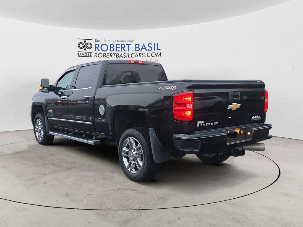 Used 2016 Chevrolet Silverado 2500 High Country w/ Duramax Plus Package image 3