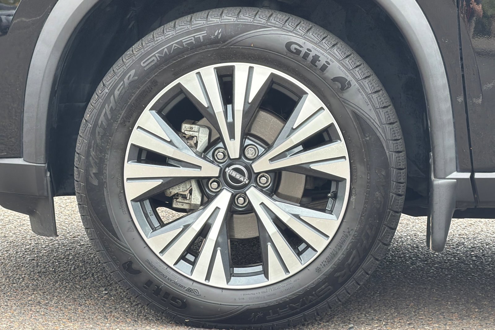 Used 2022 Nissan Rogue SV AWD/4WD image 26
