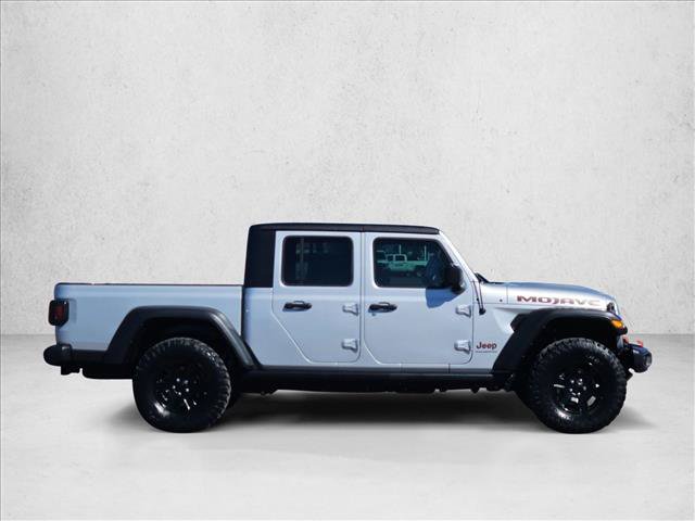 Certified 2023 Jeep Gladiator Mojave w/ Trailer Tow Package AWD/4WD image 4