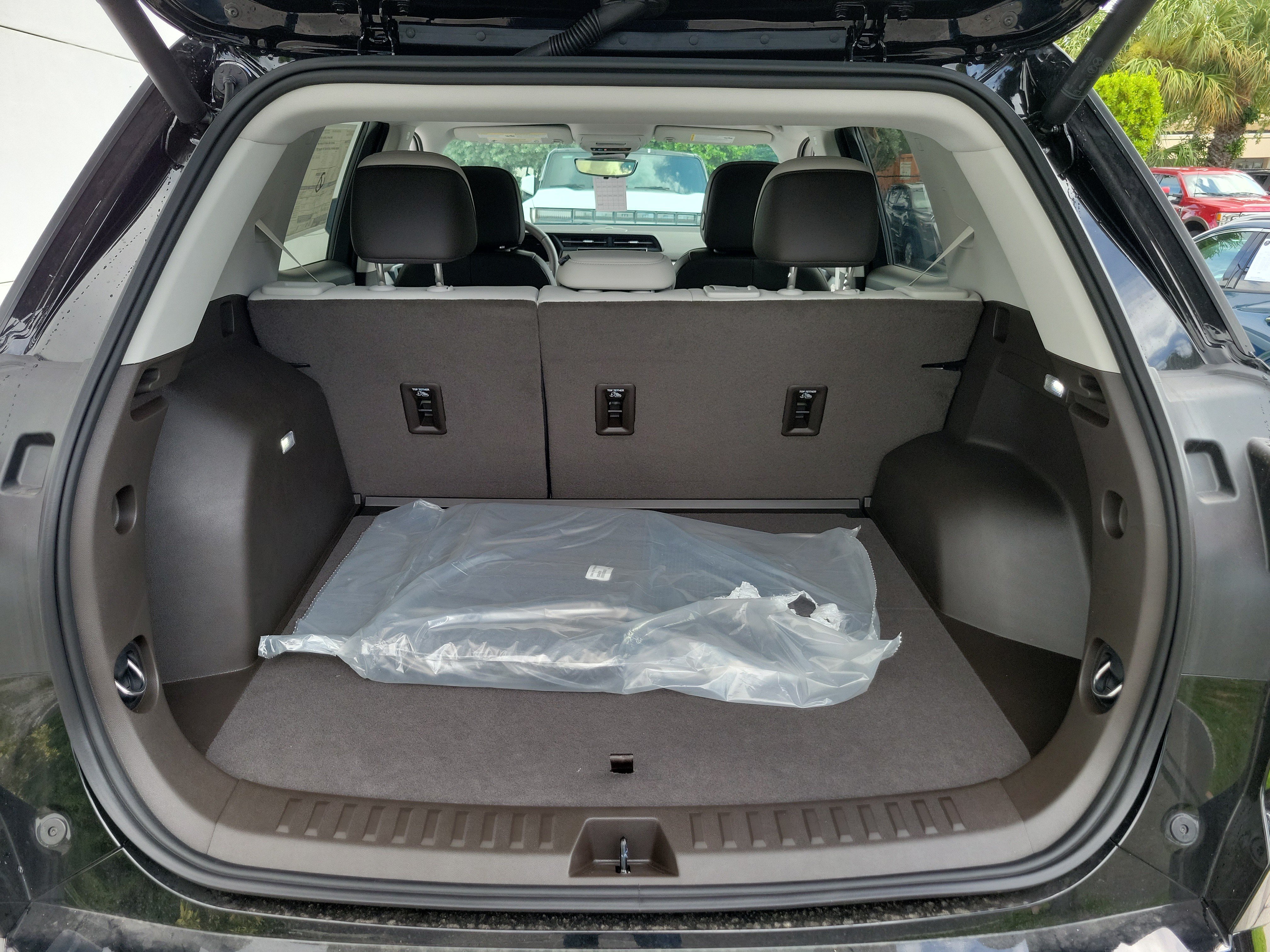 New 2026 GMC Terrain Denali AWD/4WD image 9