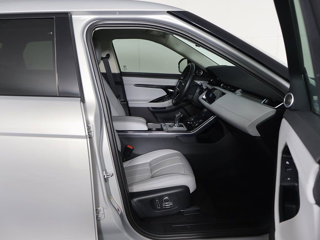 Used 2022 Land Rover Range Rover Evoque SE image 31