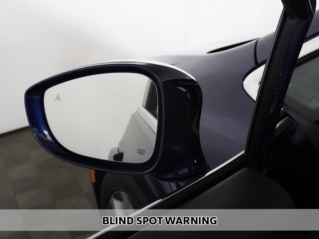 Used 2020 Chrysler Pacifica Limited image 5