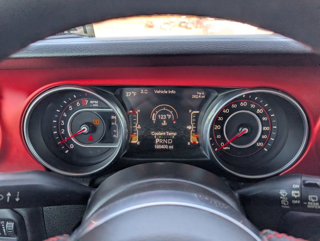 Used 2018 Jeep Wrangler Unlimited Rubicon w/ LED Lighting Group image 16