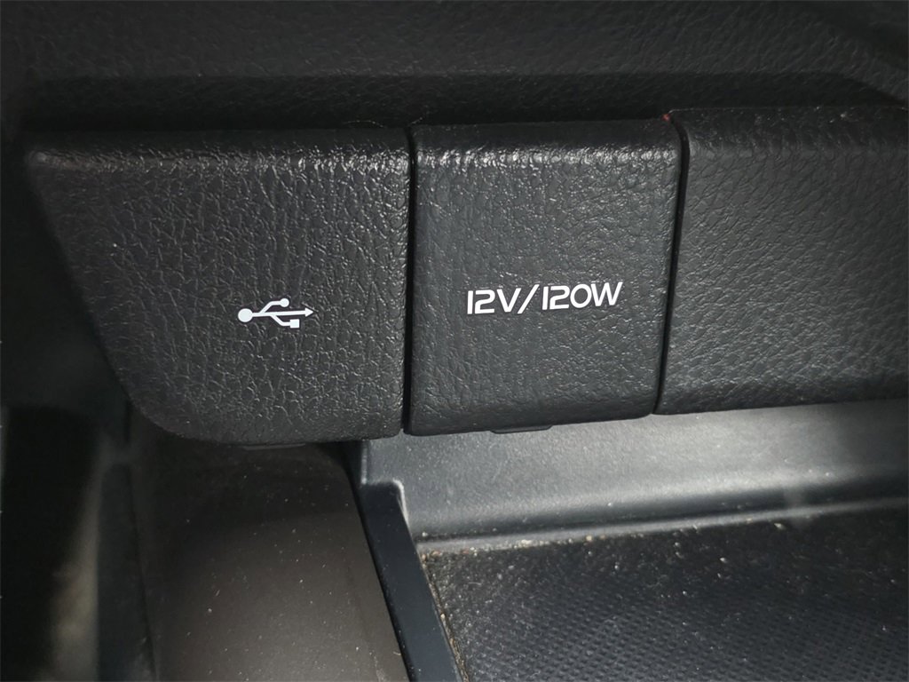 Used 2021 Toyota Camry SE w/ TRD Appearance Package (TMS) image 32