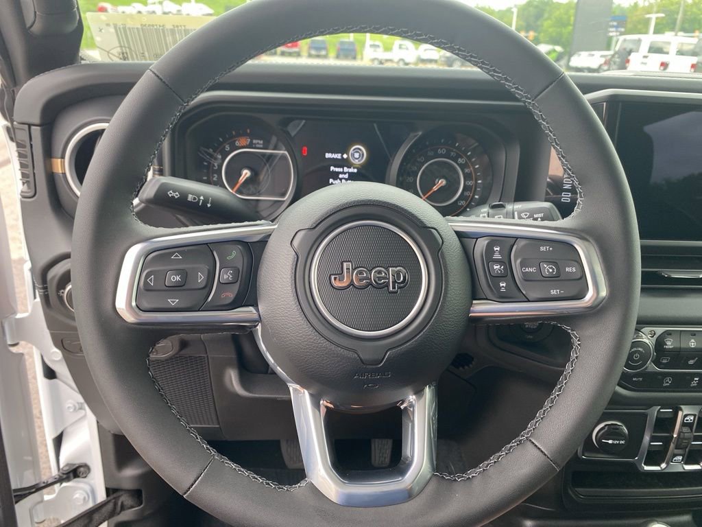 New 2025 Jeep Wrangler Sahara w/ Safety Group image 31