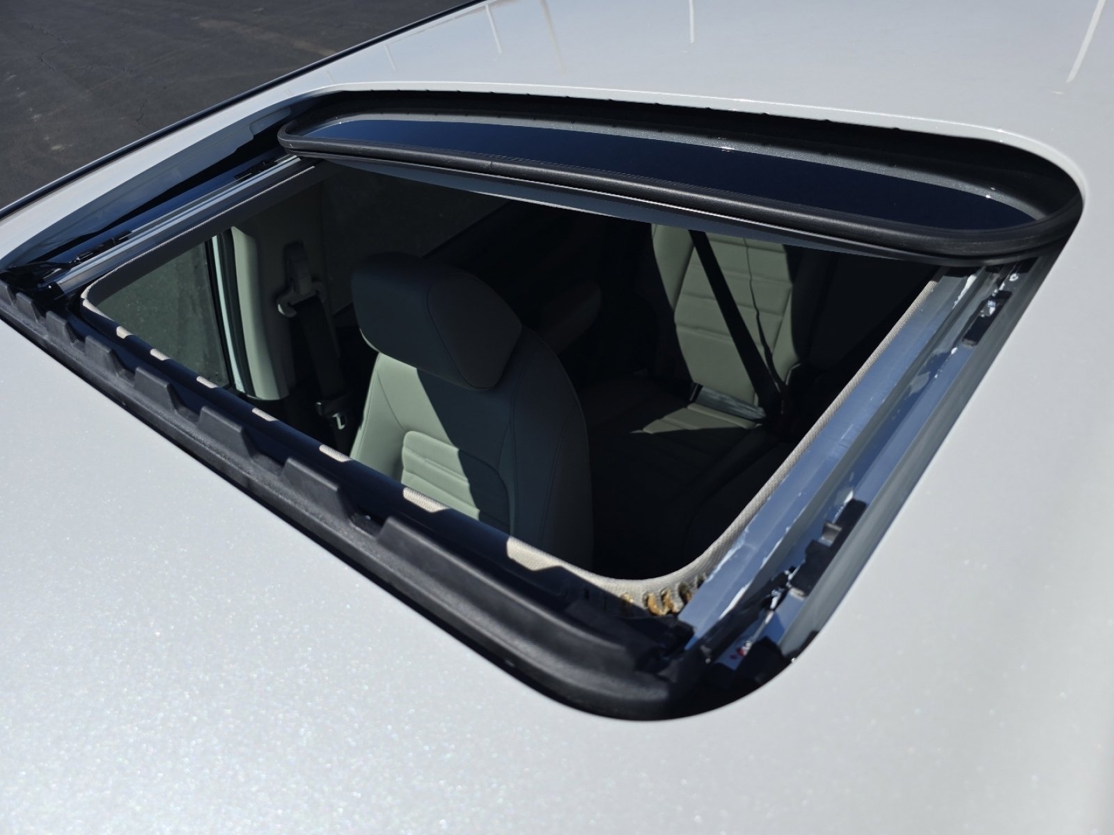 New 2026 Honda CR-V EX-L image 4