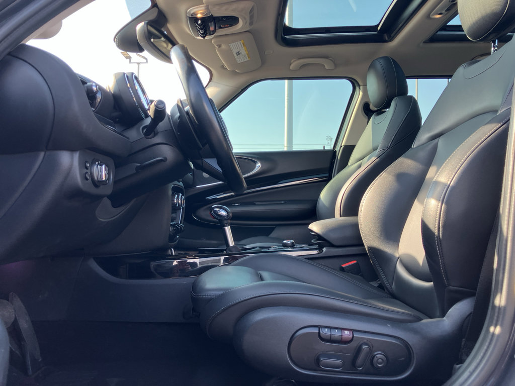 Used 2019 MINI Cooper Clubman S w/ Premium Package image 25