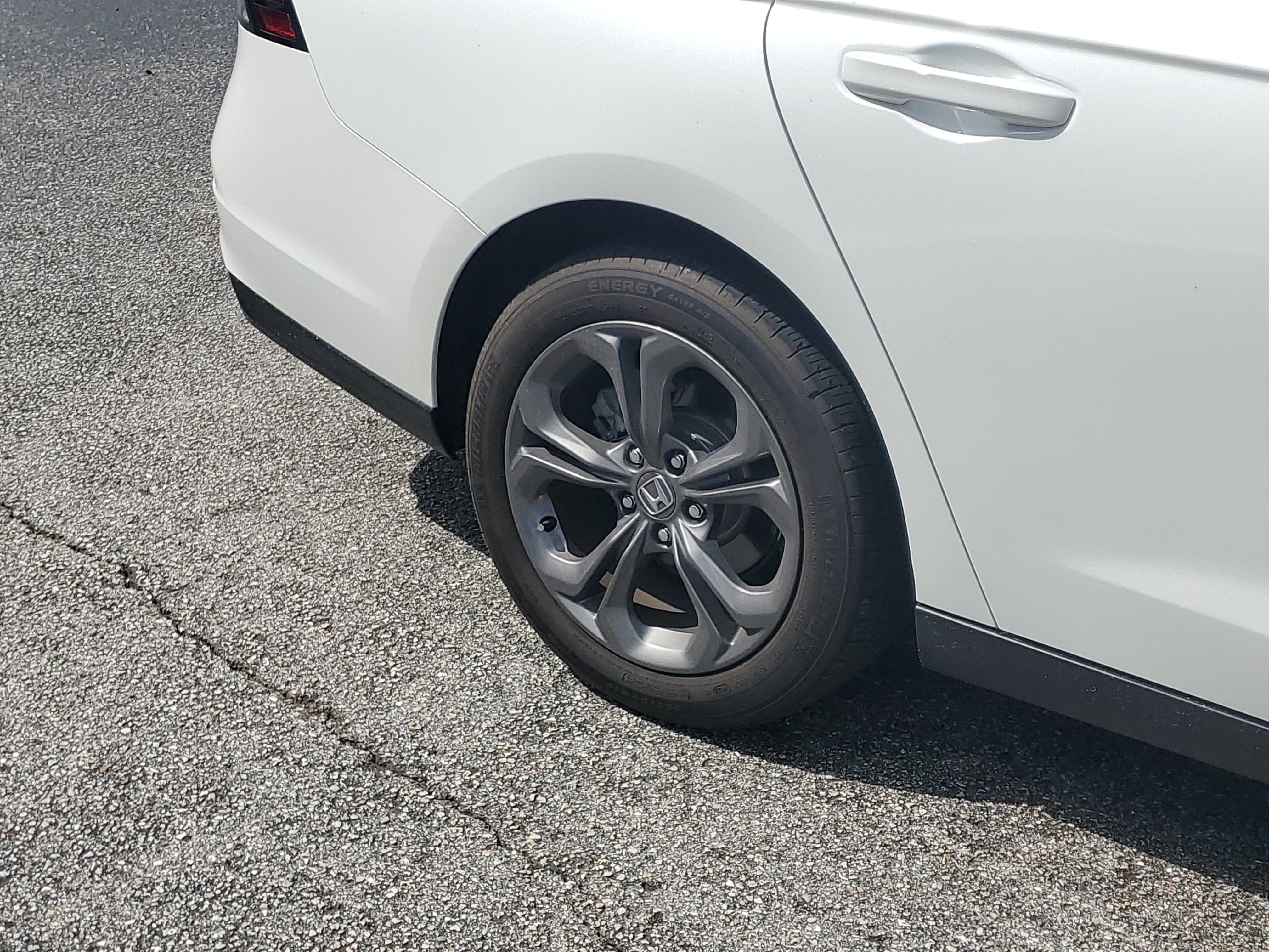Used 2023 Honda Accord EX image 8