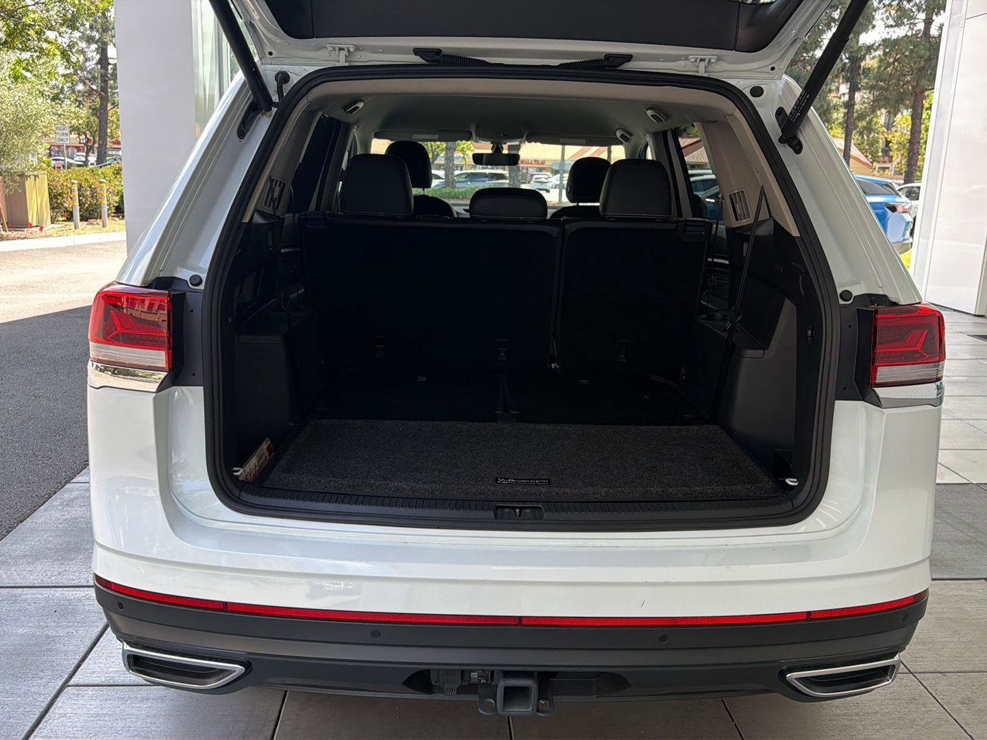 Certified 2023 Volkswagen Atlas SE AWD/4WD image 13