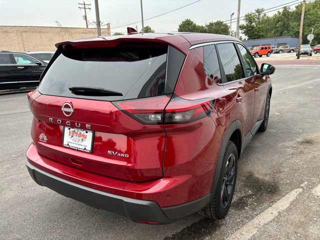 Used 2024 Nissan Rogue SV image 8