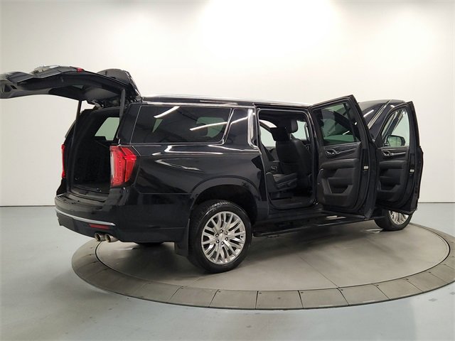 Used 2023 GMC Yukon XL Denali image 15