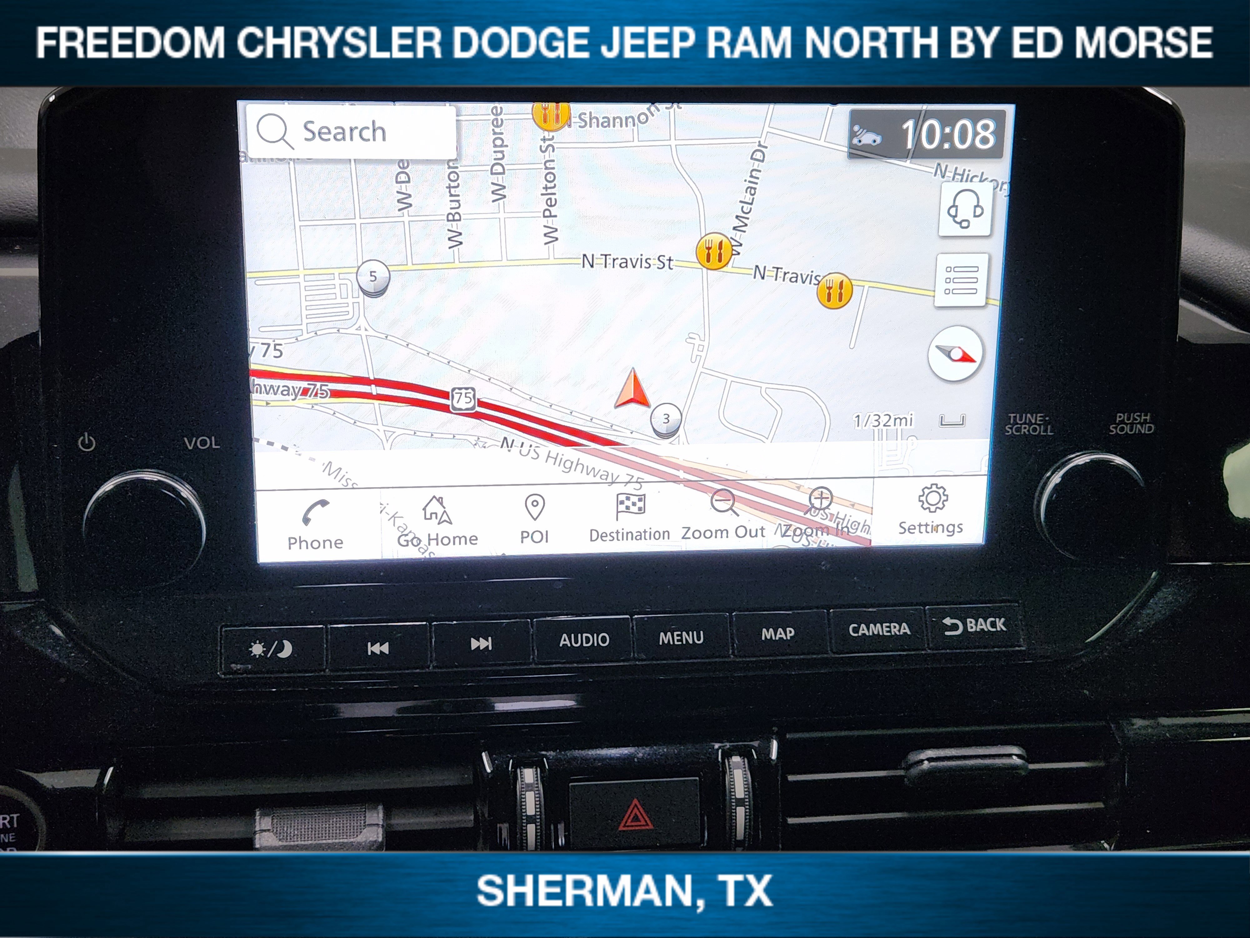 Used 2023 Nissan Pathfinder SL w/ Black Appearance Package FWD image 12