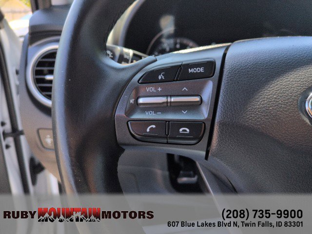 Used 2021 Hyundai Kona SEL Plus w/ Cargo Package AWD/4WD image 17