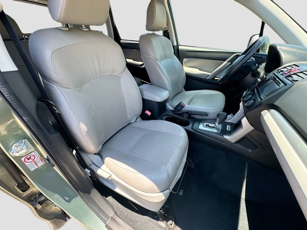 Used 2014 Subaru Forester 2.5i Limited AWD/4WD image 37