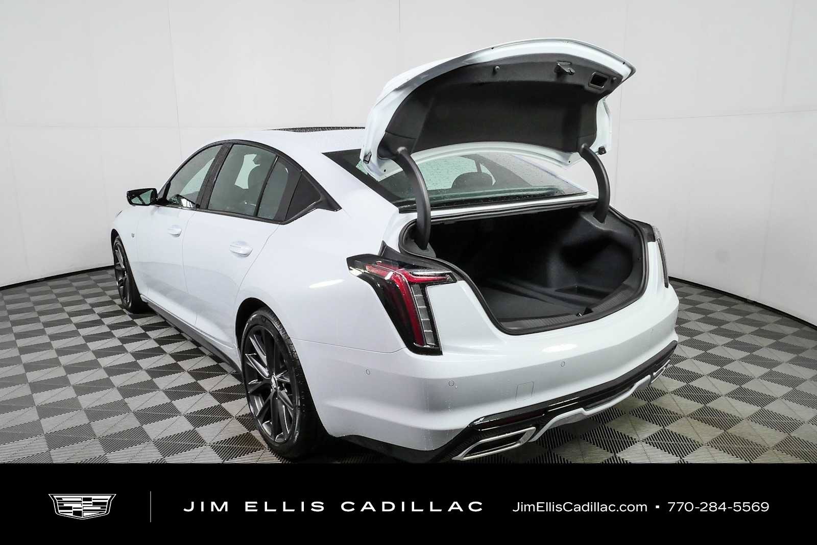 New 2026 Cadillac CT5 Sport w/ Technology Package RWD image 32