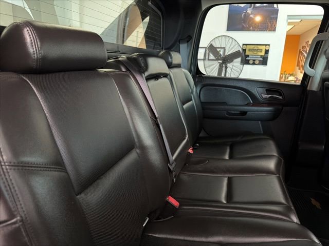Used 2011 Chevrolet Avalanche LTZ image 29