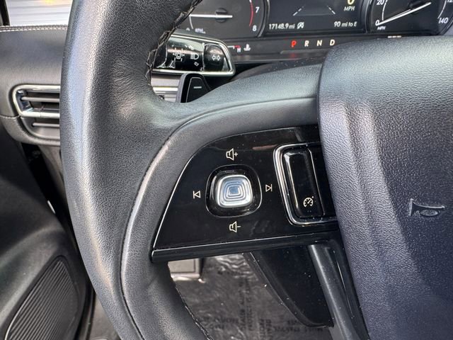 Used 2022 Lincoln Corsair AWD w/ Premium Package image 22