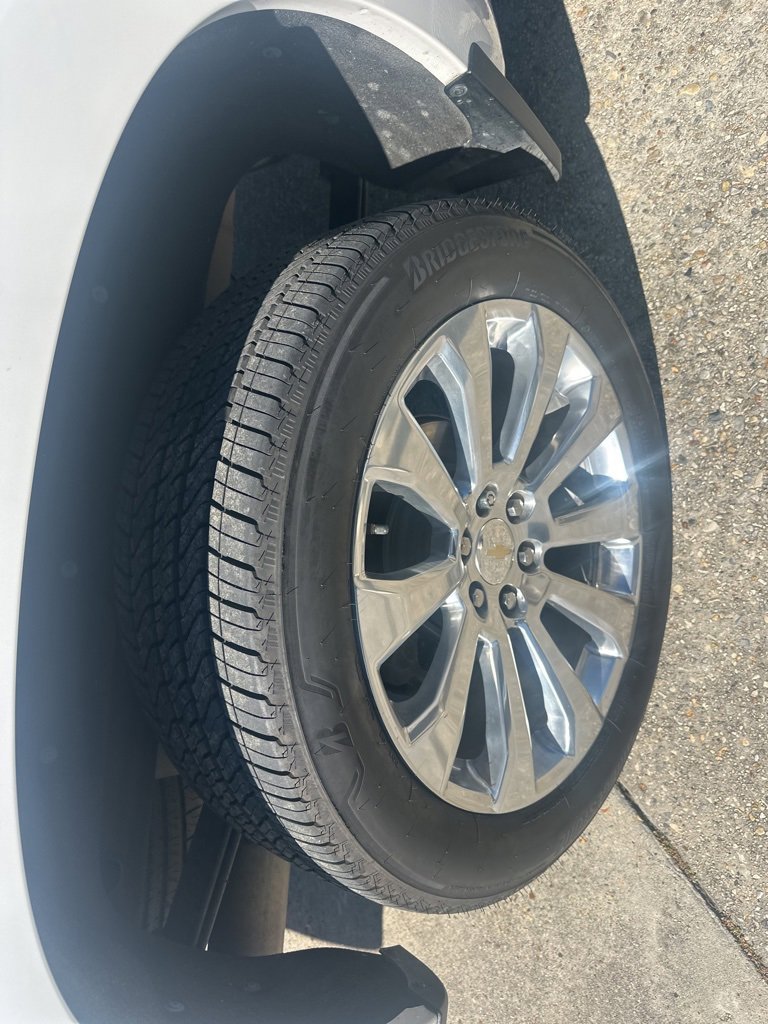 Used 2021 Chevrolet Silverado 1500 High Country w/ Technology Package image 15