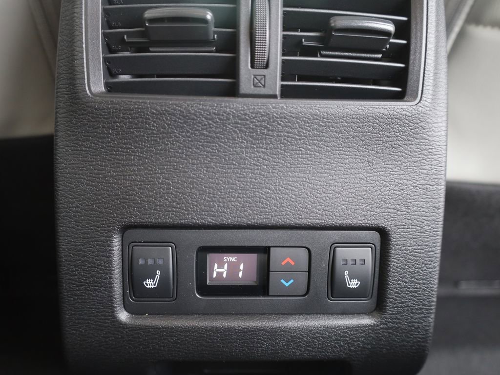 New 2025 Mitsubishi Outlander SEL image 22