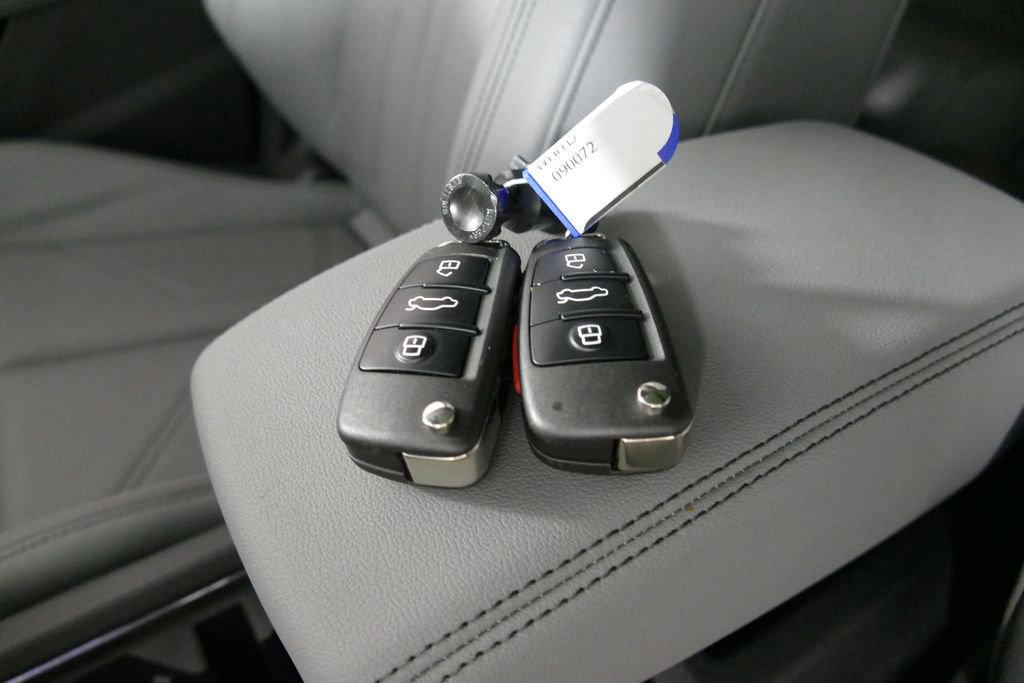 Used 2025 Audi Q3 2.0T Premium image 22