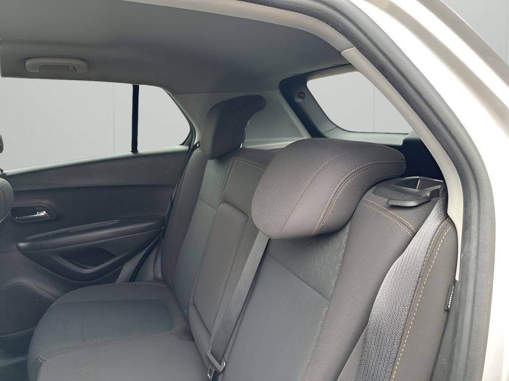 Certified 2020 Chevrolet Trax LS w/ Tint and Cruise Package image 19