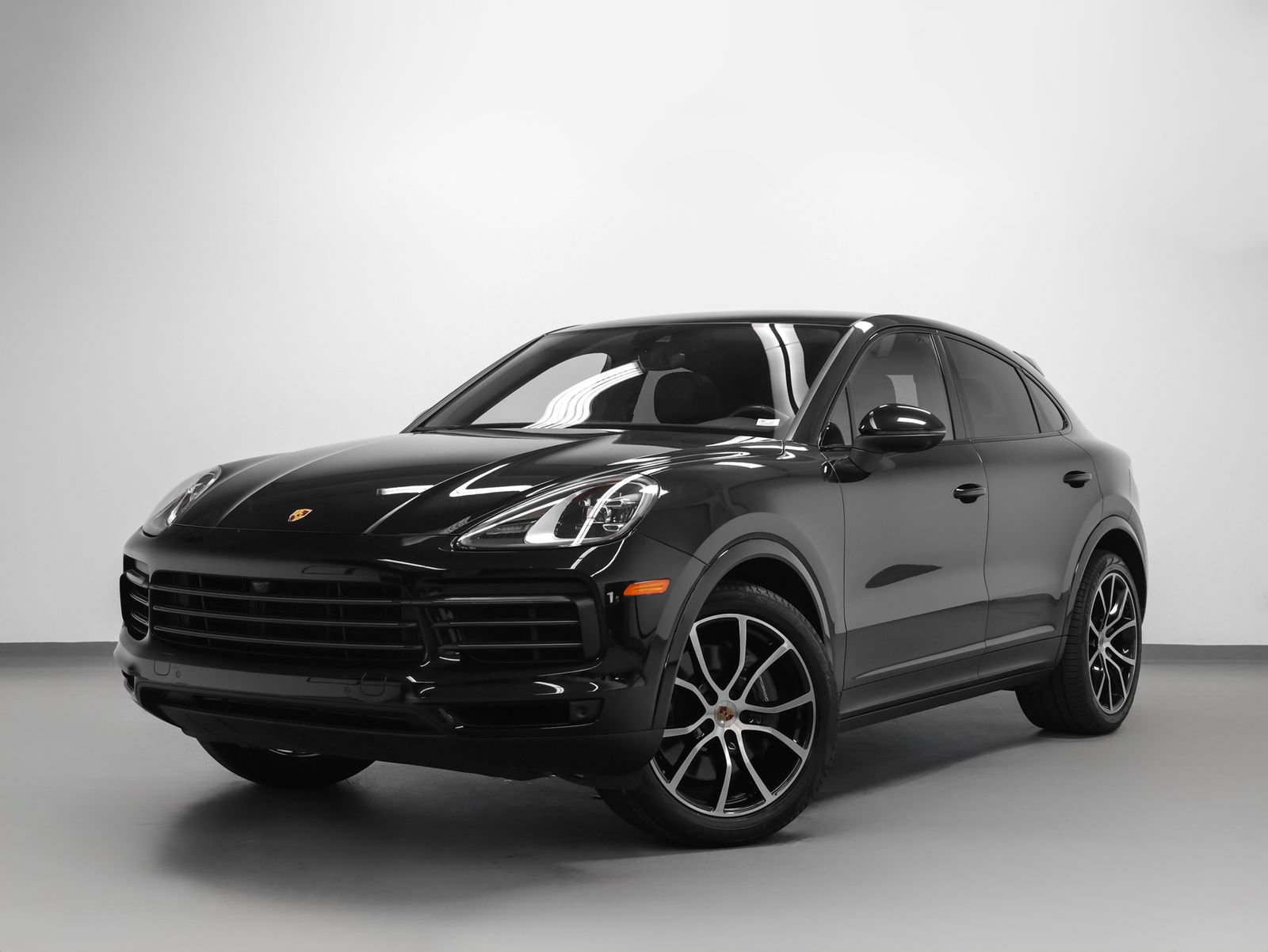 Certified 2022 Porsche Cayenne Platinum Edition AWD/4WD image 1