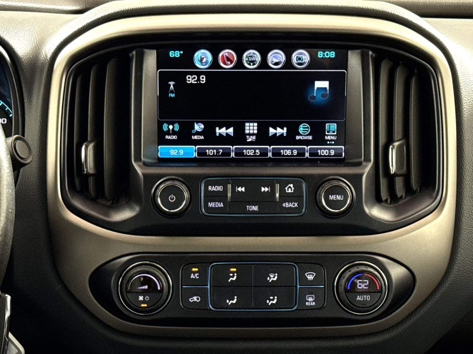 Used 2018 Chevrolet Colorado Z71 AWD/4WD image 18