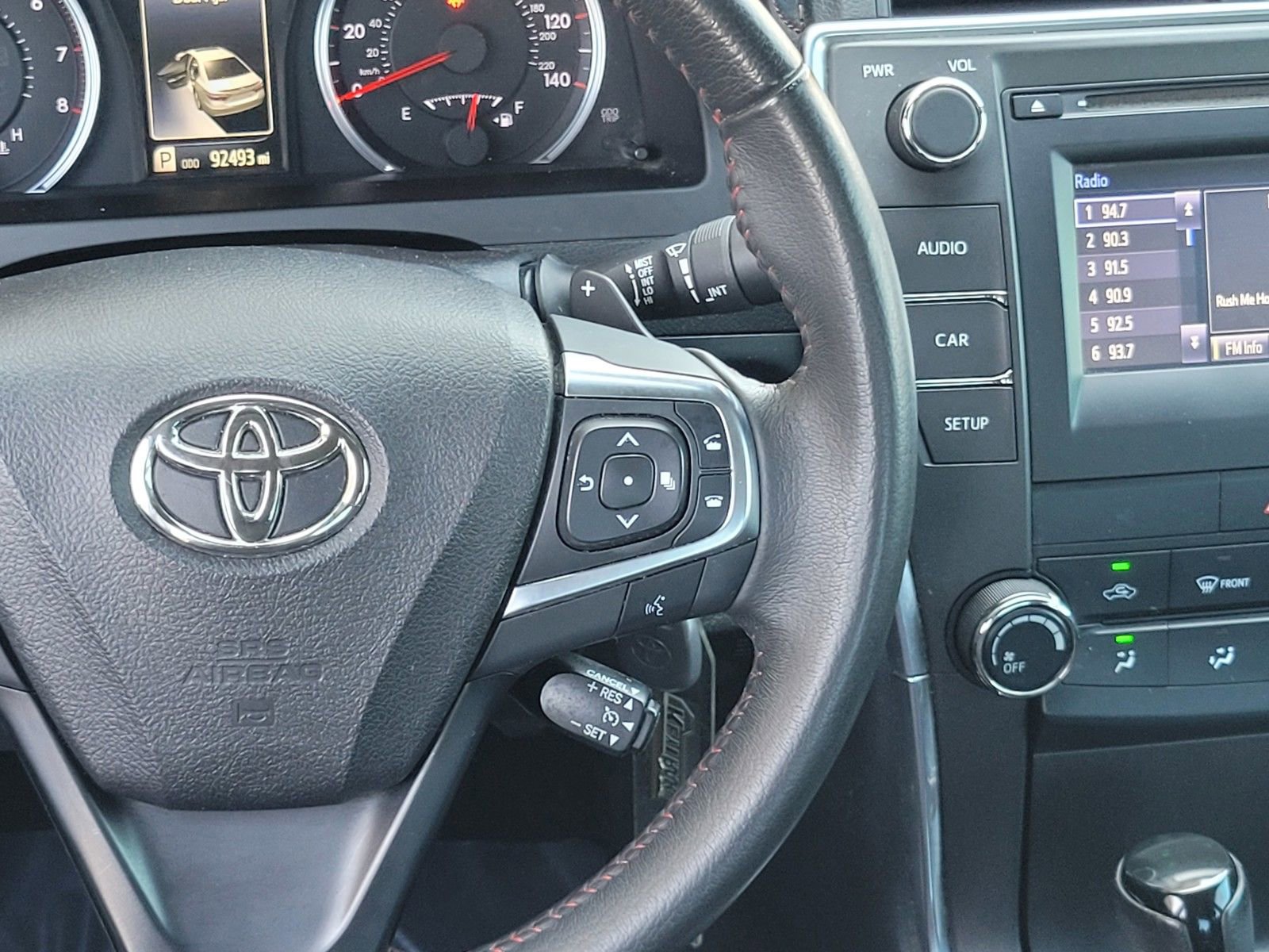 Used 2017 Toyota Camry SE FWD image 14