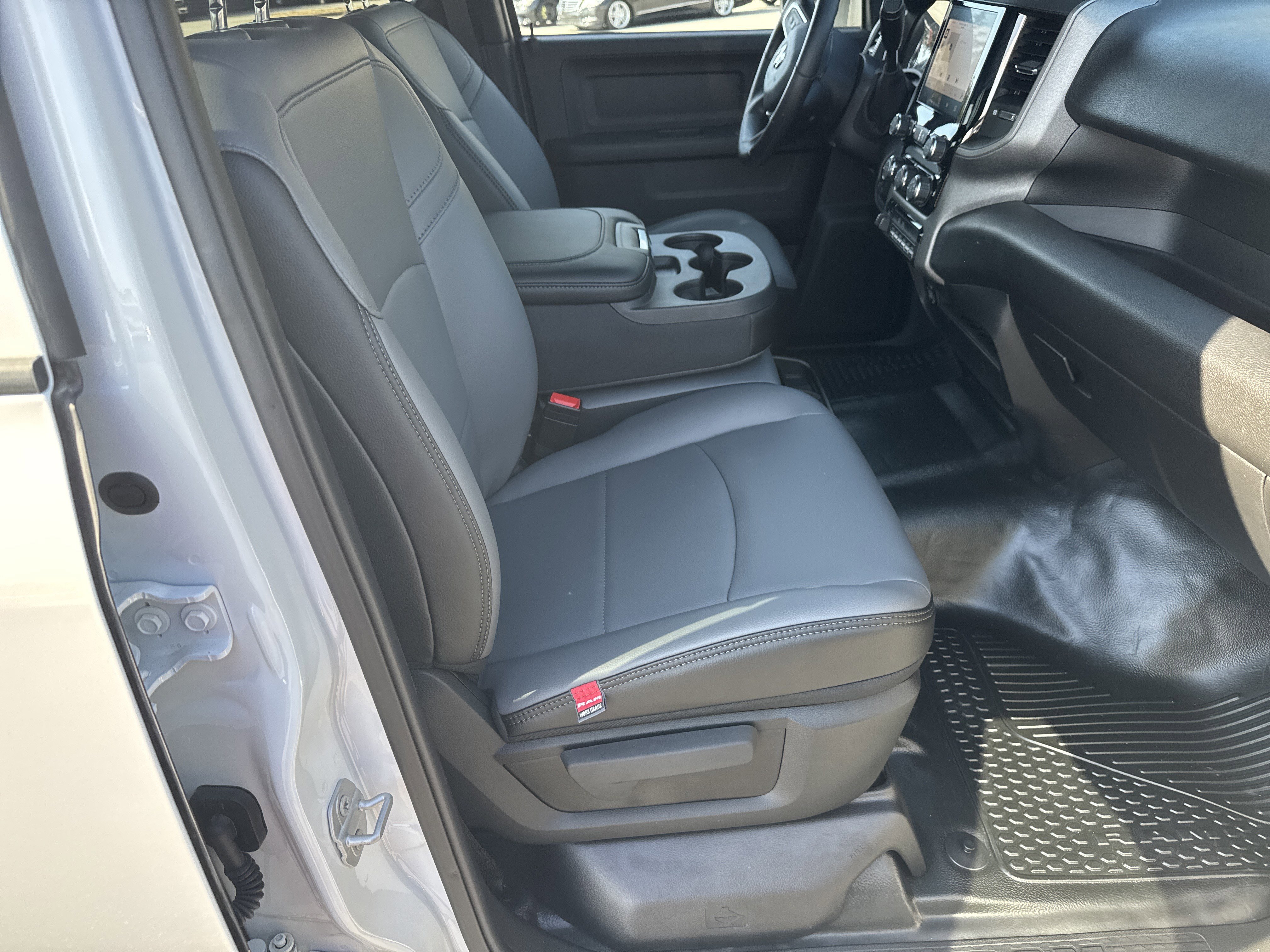 New 2026 RAM 3500 Tradesman AWD/4WD image 16
