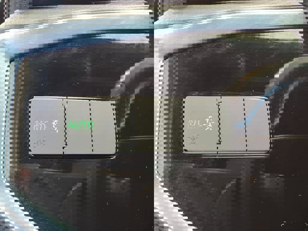 Used 2021 Audi Q3 2.0T Premium w/ Convenience Package image 11