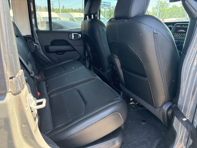 Used 2023 Jeep Wrangler Unlimited Sahara w/ Cold Weather Group AWD/4WD image 9