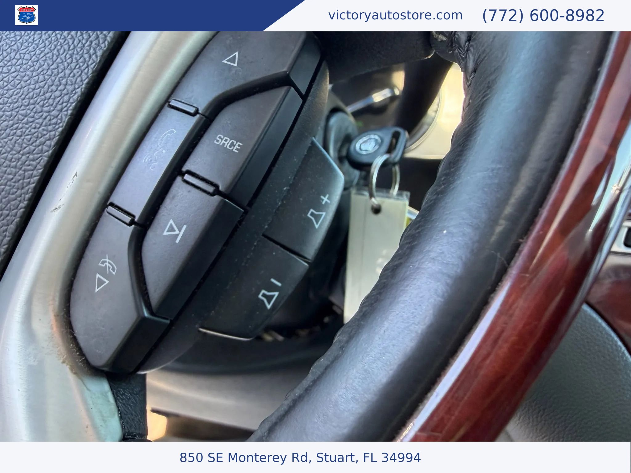 Used 2010 Cadillac Escalade Luxury image 22