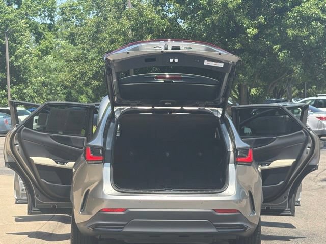 Used 2022 Lexus NX 250 AWD image 11