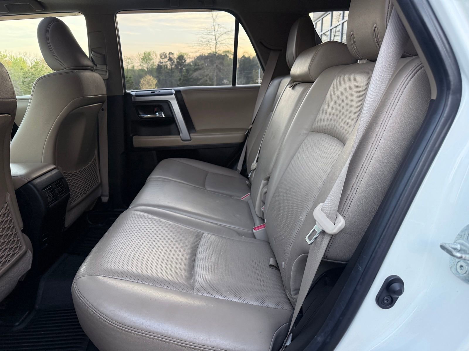 Used 2014 Toyota 4Runner Limited image 39