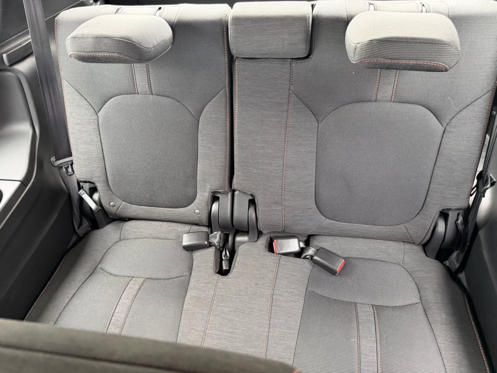 Used 2024 Honda Pilot Sport image 10